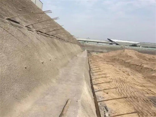 芝罘河道边坡加固